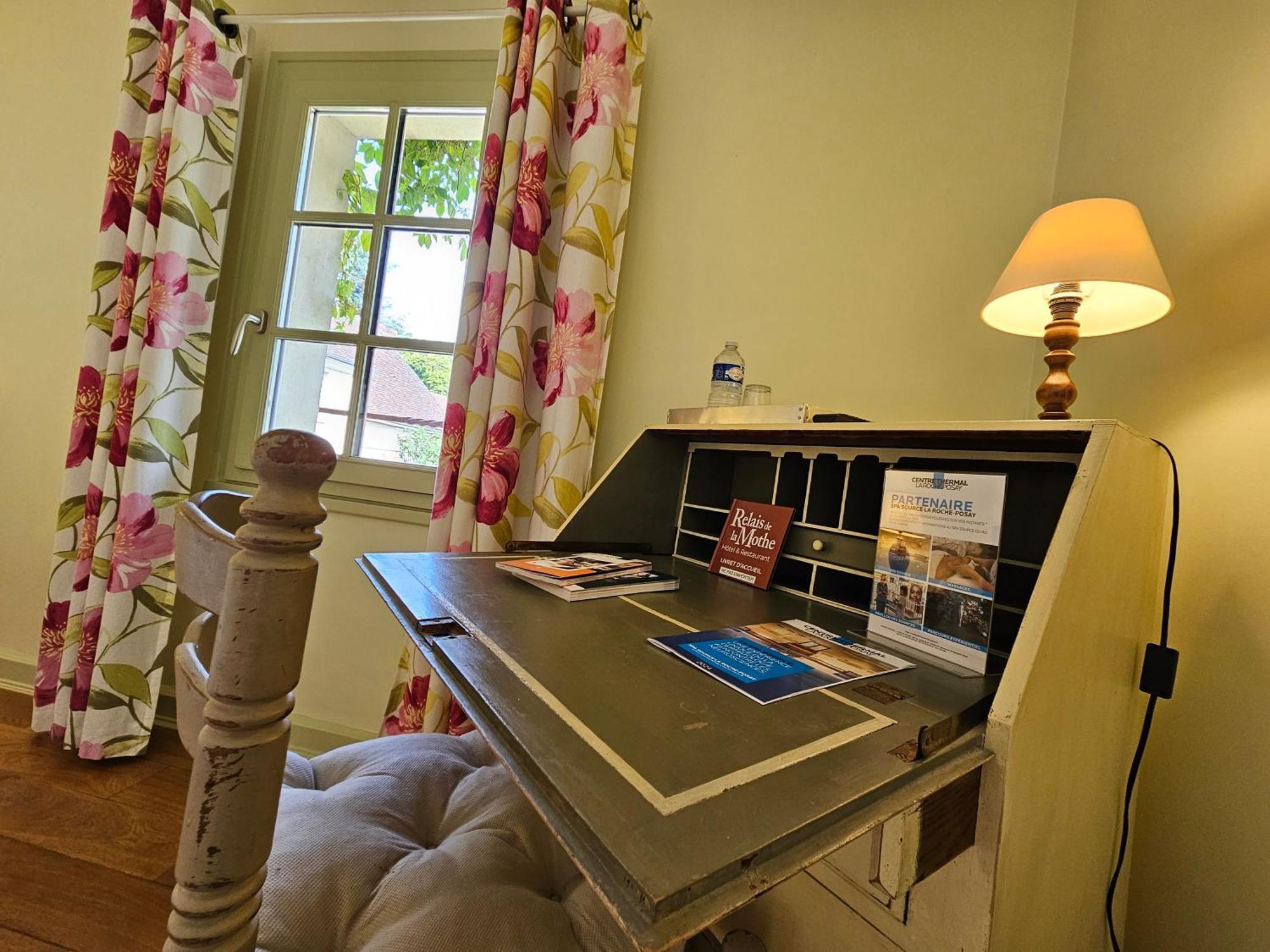 Logis Hotel Restaurant Relais De La Mothe Yzeures-sur-Creuse Eksteriør billede